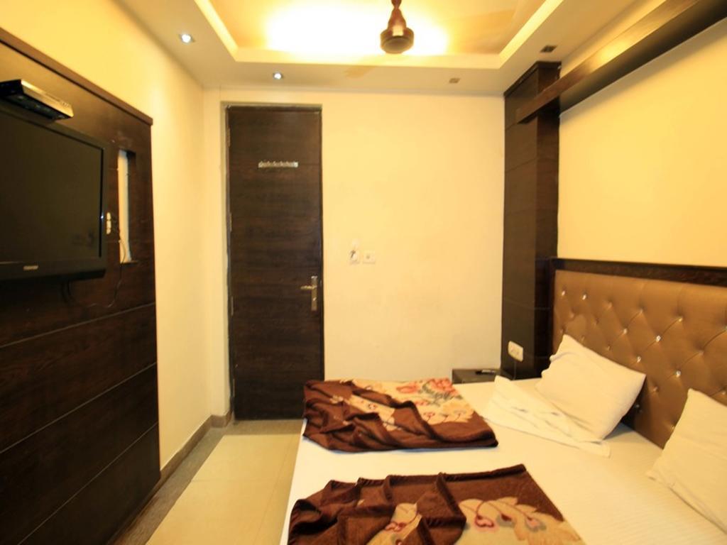 Adb Rooms Hotel Chander Palace Νέο Δελχί Εξωτερικό φωτογραφία