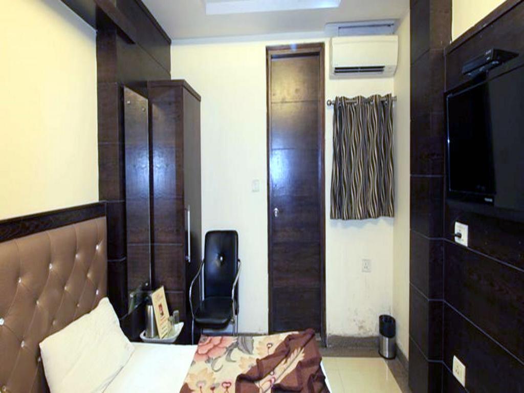 Adb Rooms Hotel Chander Palace Νέο Δελχί Εξωτερικό φωτογραφία